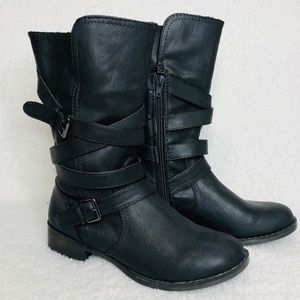 NWOT REPORT women’s grey boots